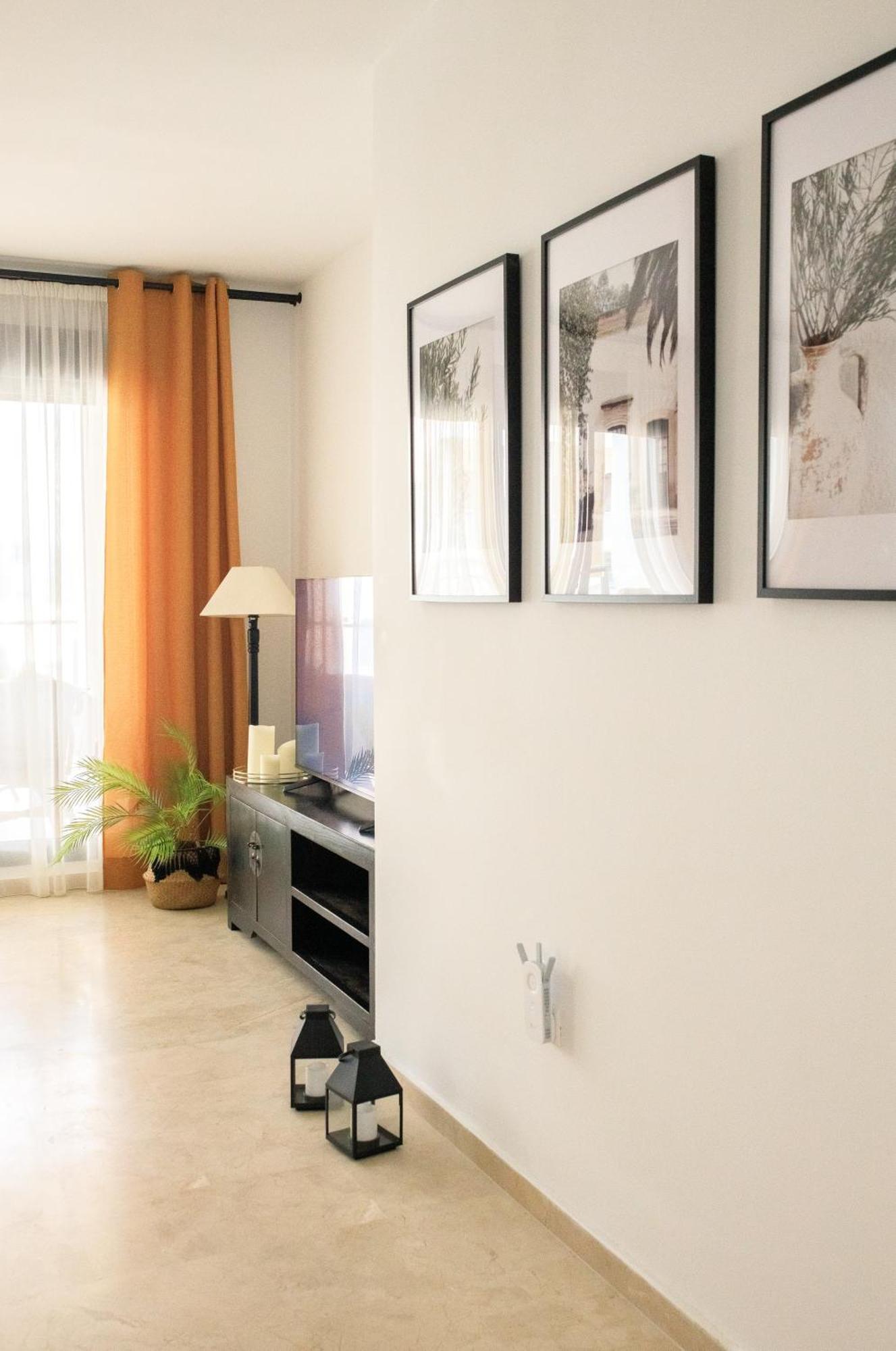 Apartamento Oasis Cala Alta New 120qm Free Parking, Pool, 2 Bath, 3bdr, Wi-fi, Air-condit