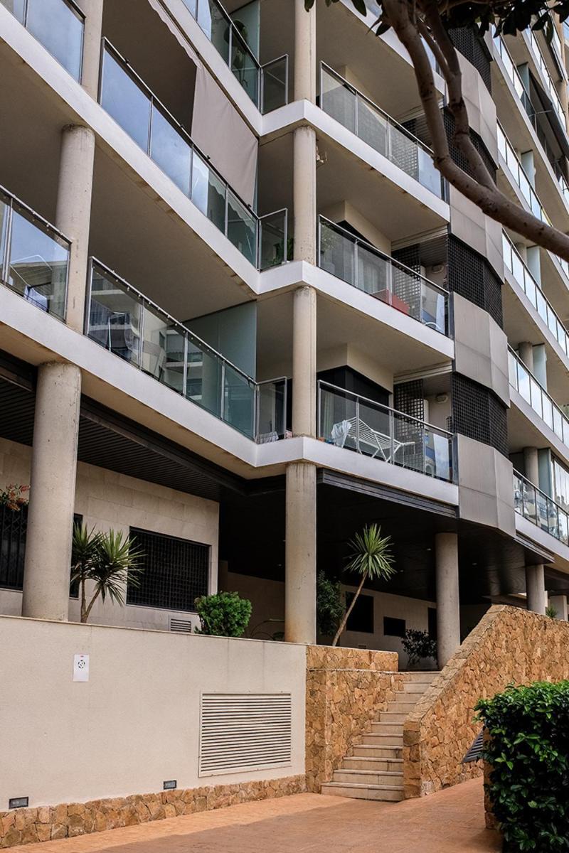 Oasis Cala Alta New 120qm Free Parking, Pool, 2 Bath, 3bdr, Wi-fi, Air-condit Apartamento