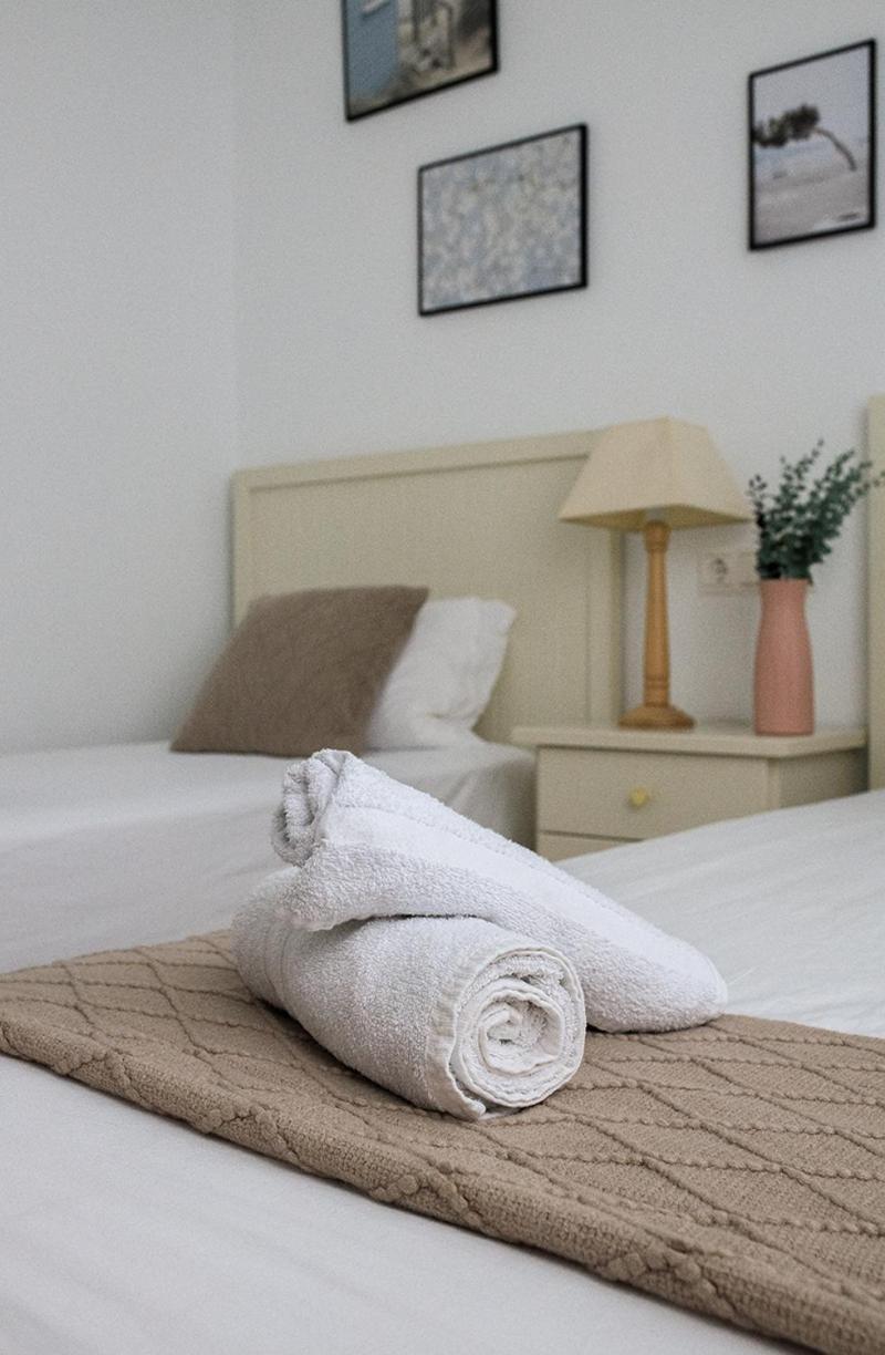 Apartamento Oasis Cala Alta New 120qm Free Parking, Pool, 2 Bath, 3bdr, Wi-fi, Air-condit